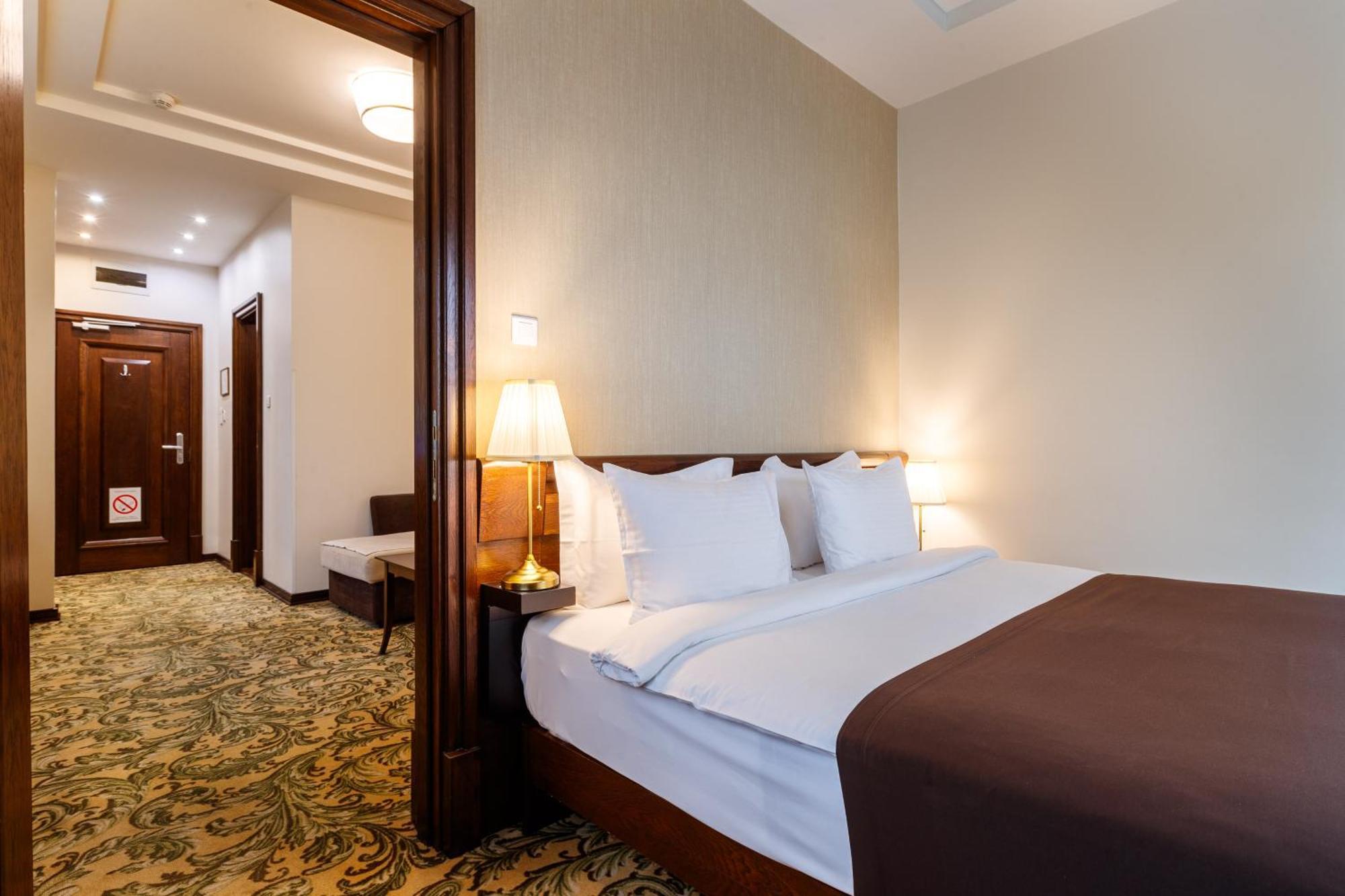Hotel & Spa Palic Resort Exterior photo