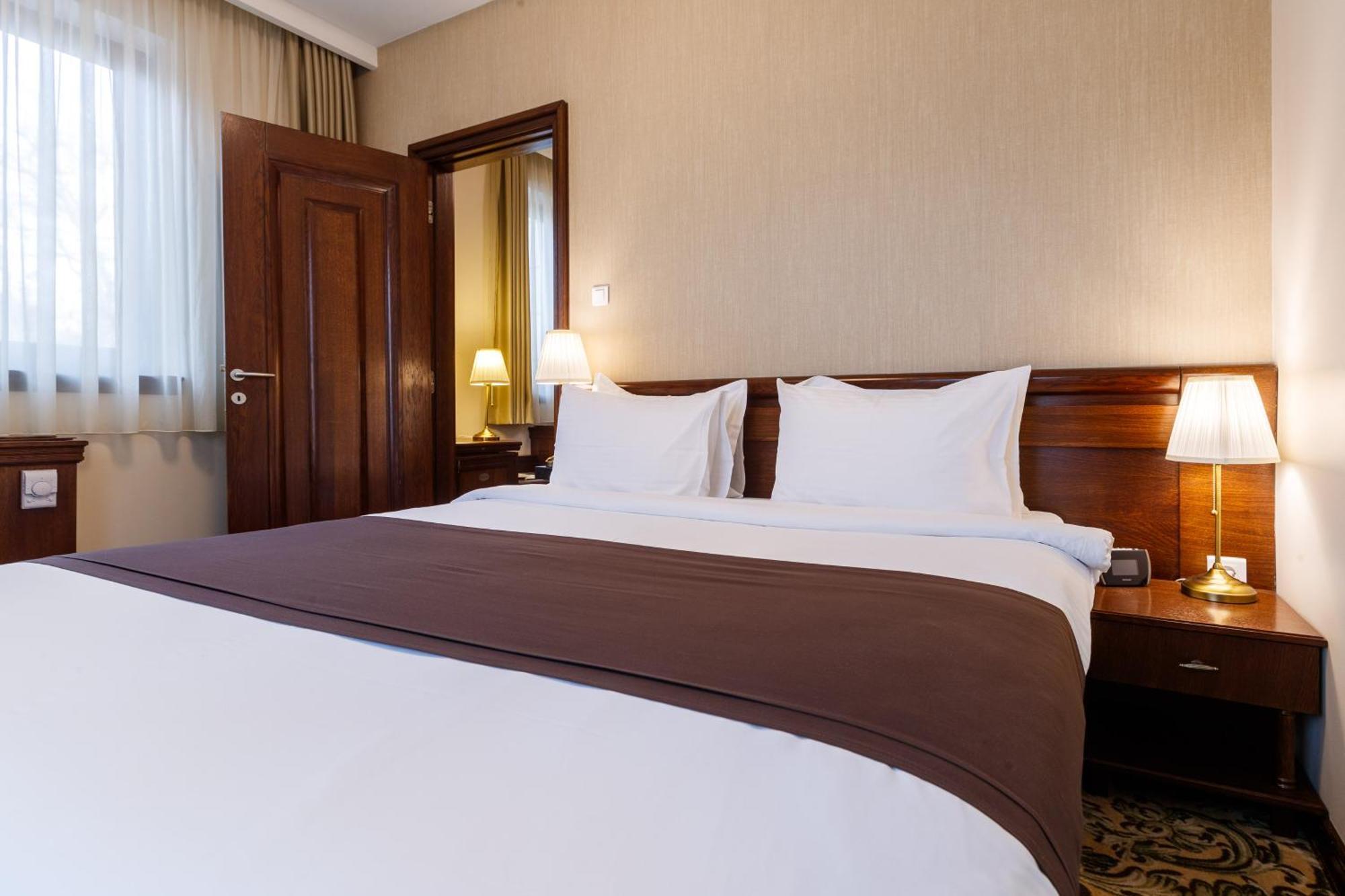 Hotel & Spa Palic Resort Exterior photo