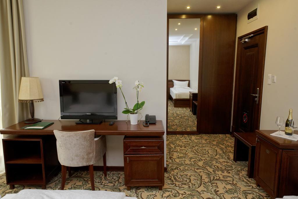 Hotel & Spa Palic Resort Exterior photo